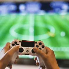 Jak zostać zawodowym graczem e-sport – wszystko co musisz wiedzieć