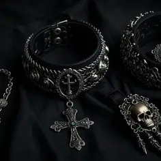 5 gadżetów Gothic, które każdy fan musi mieć w swojej kolekcji