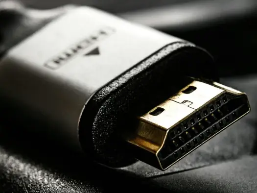 DisplayPort czy HDMI do grania? Kiedy wybrać które złącze